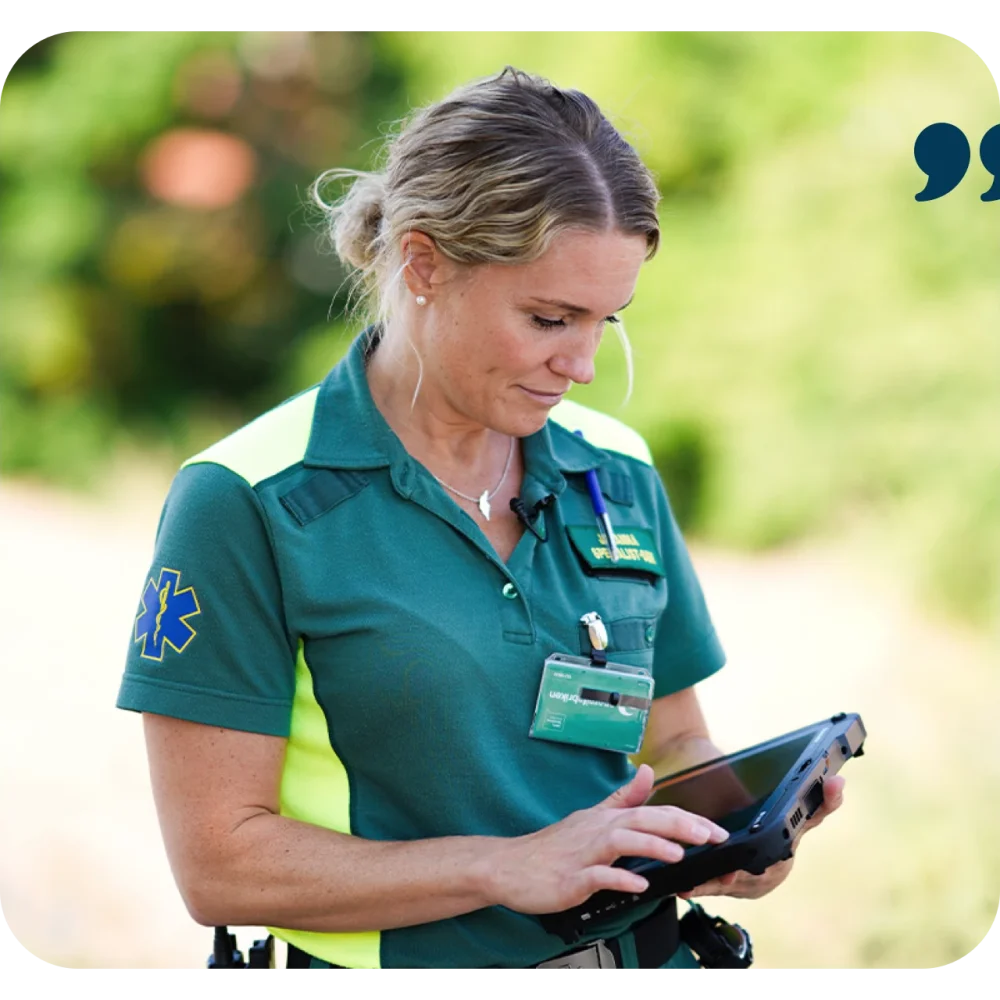 paramedics using MobiMed ePR